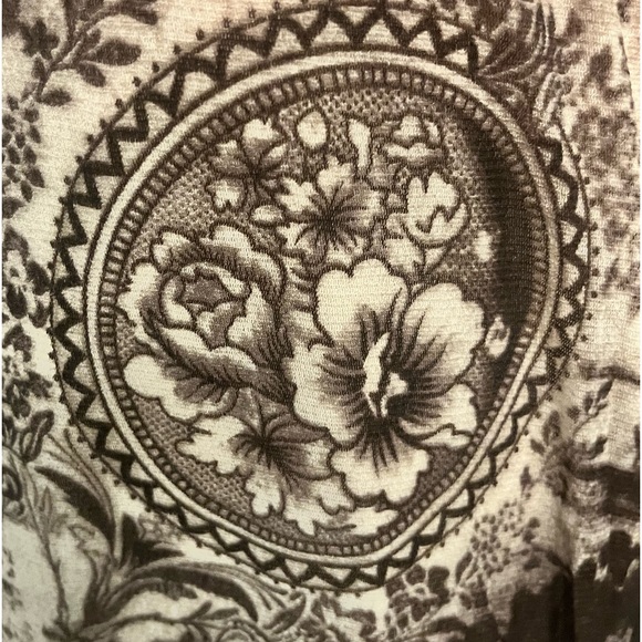 NWT Beautifully Flowing Brown Printed Skirt Longer in the Back!! - Picture 4 of 13